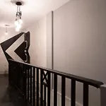 Meroom