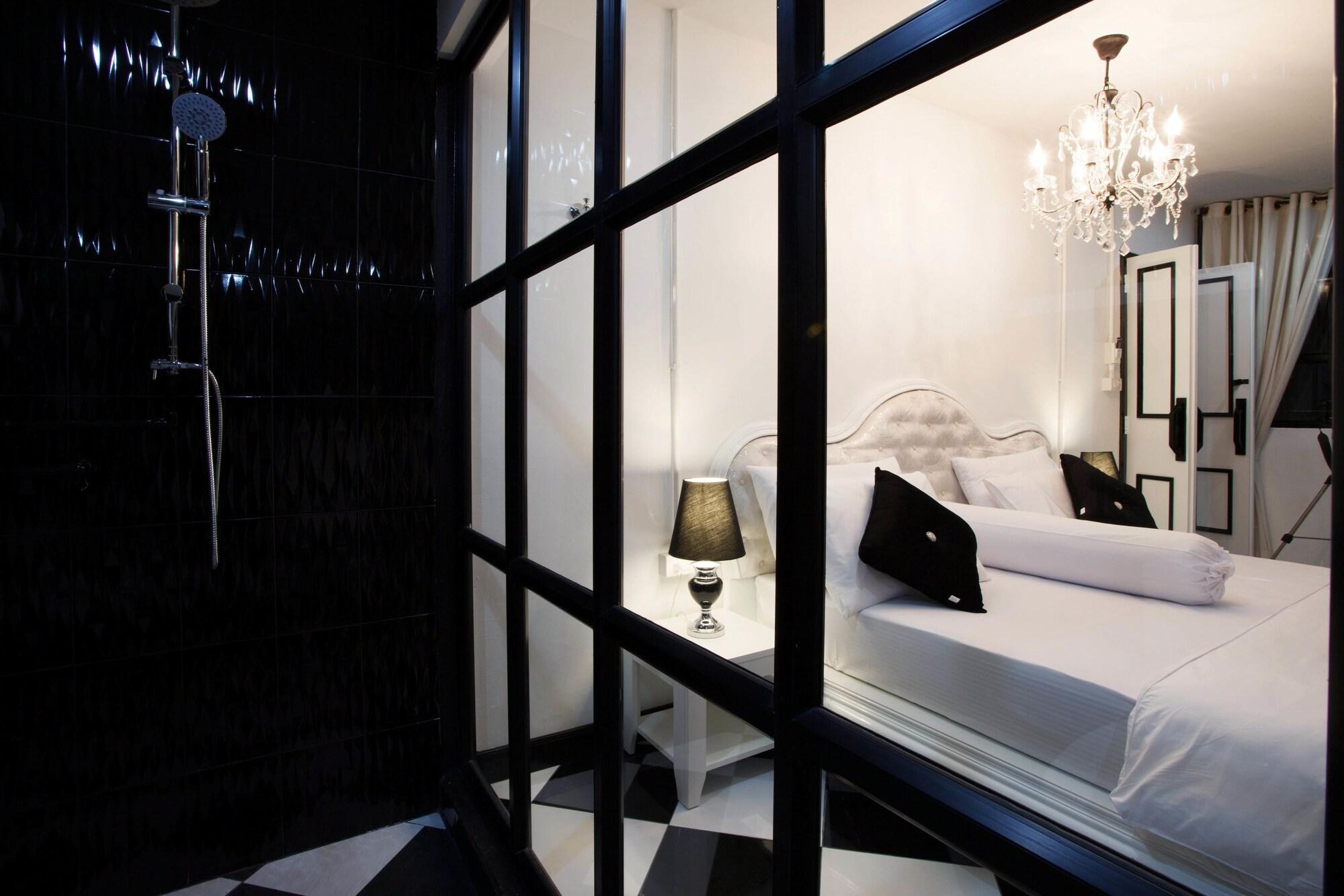 Meroom Hotel